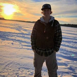 Meet your Posher, Adam